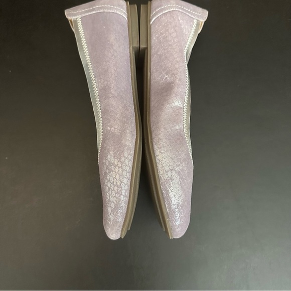 Vionic Caroll Ballet Flat Size 7 Microsuede Lavender Snake Print Silver Comfort - Picture 7 of 9